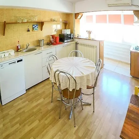 Apartament Cristina Mangalia